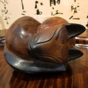 沉睡的小狐狸 木雕